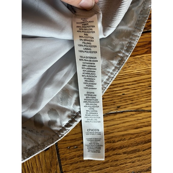 Chico's Gray Metallic Animal Print Puffer Lightweight Zip Jacket Women's Sz 1 - Picture 7 of 8